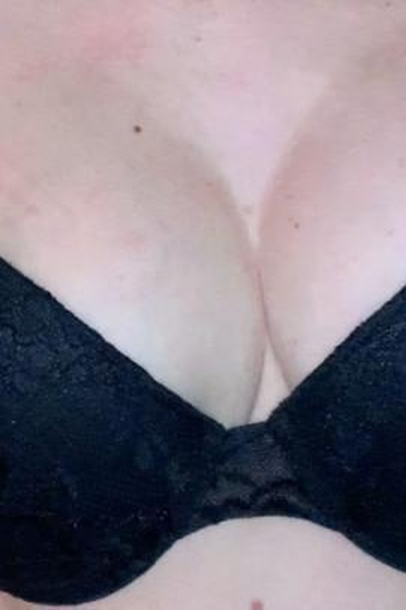 Boobs - Screenshot 1 of 4 - Big Tits