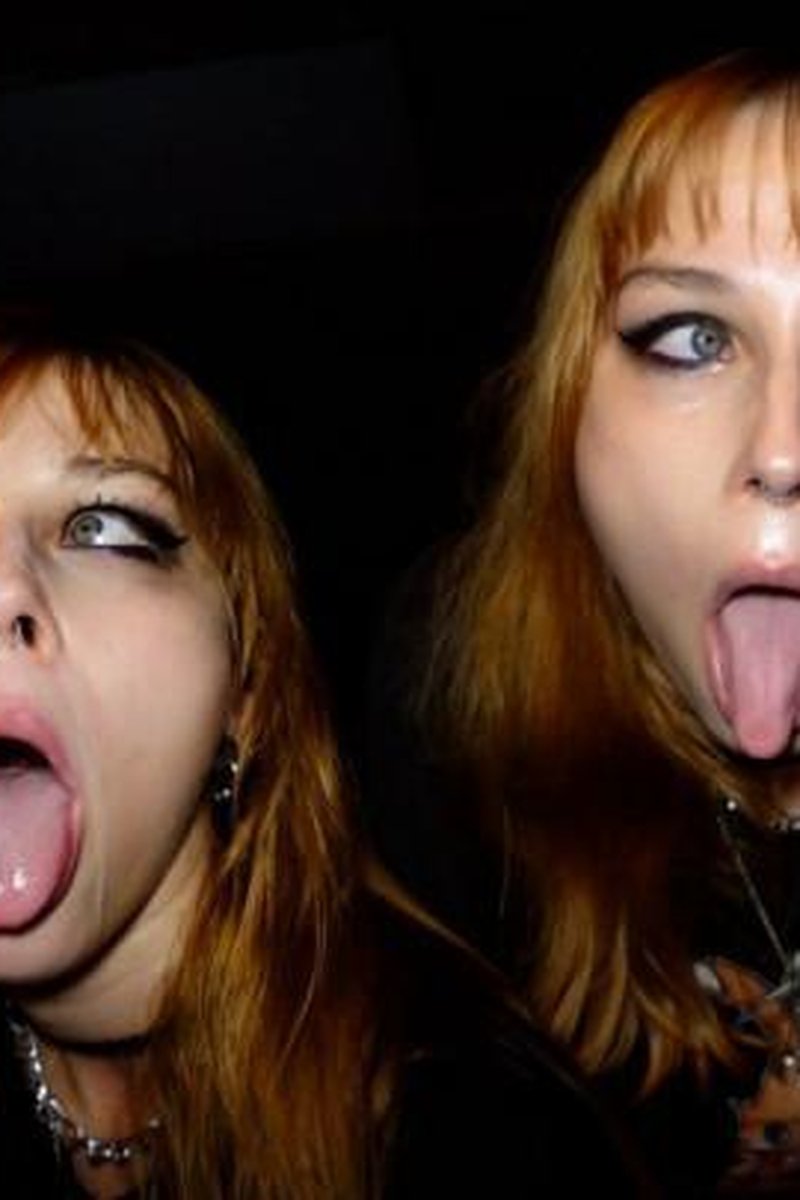 Gothic Teen Ahegao - Laruna Mave - Screenshot 1 of 4 - Ahegao