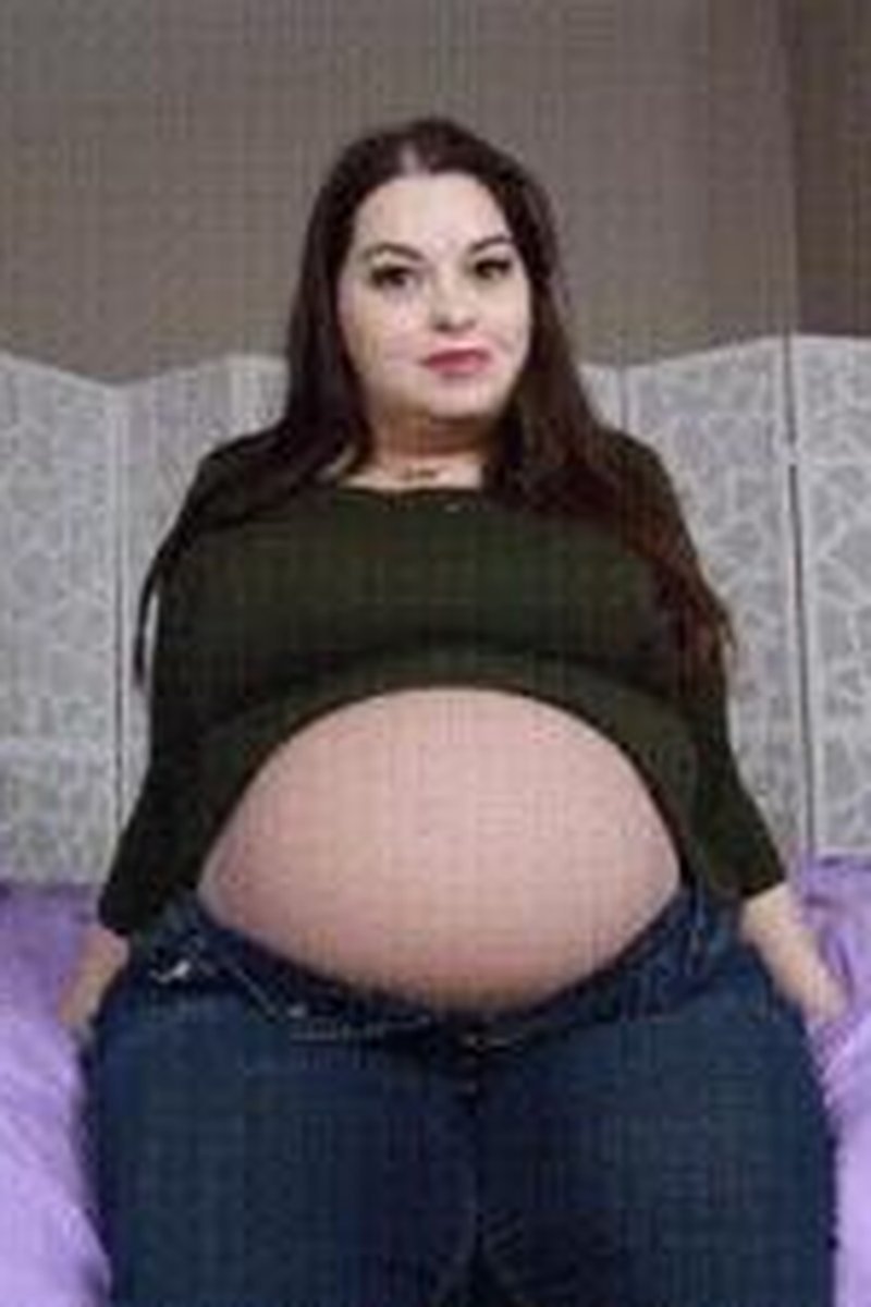 Bloated Belly Buffet Stuffing - Screenshot 1 of 4 - BBW