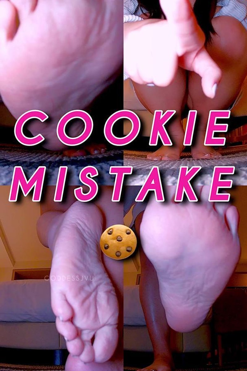 Cookie Giantess - Screenshot 1 of 4 - Asian
