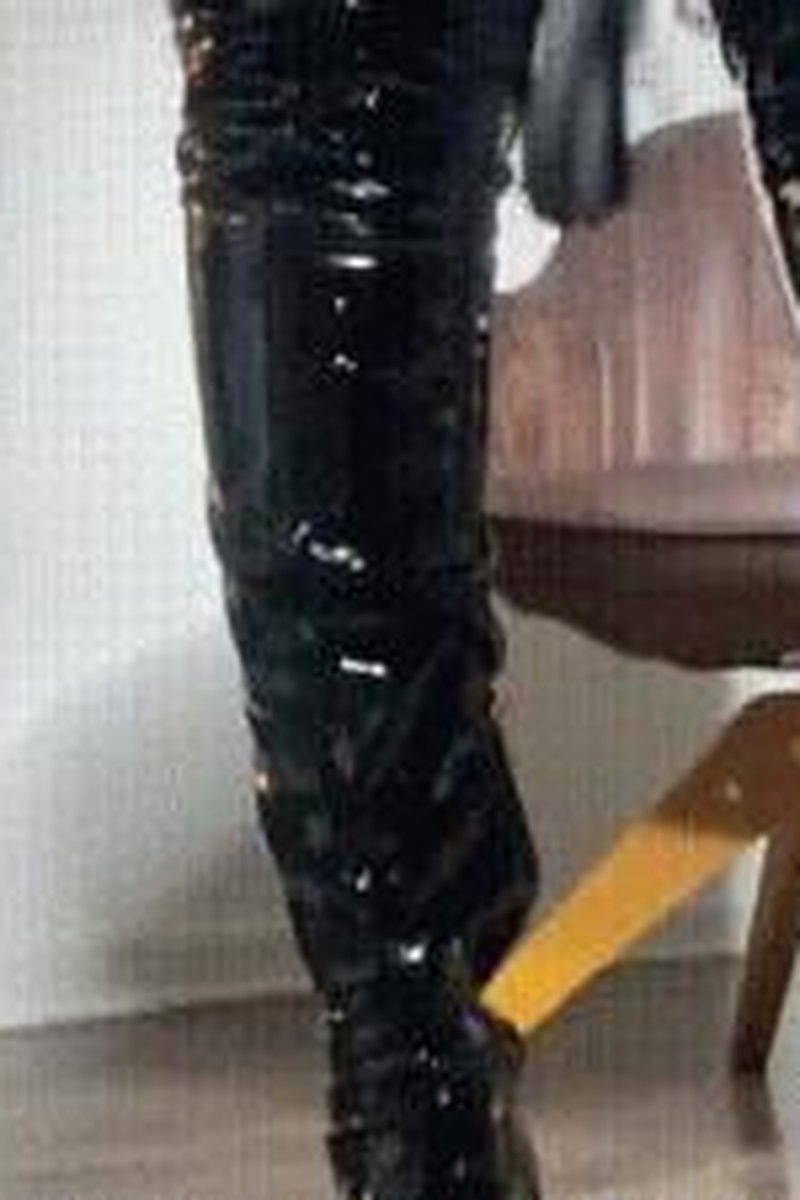 Taken - Screenshot 1 of 4 - BDSM