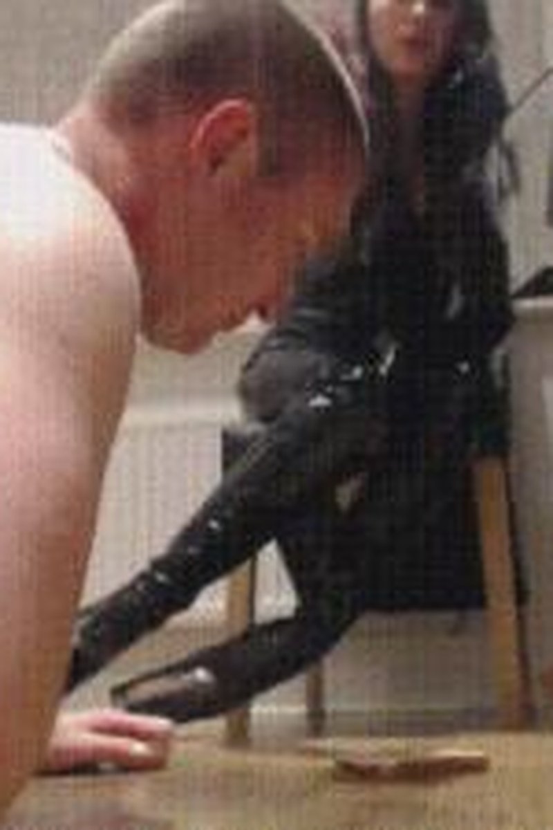 Human Ashtray Boot Slave - Screenshot 1 of 4 - Boot Worship