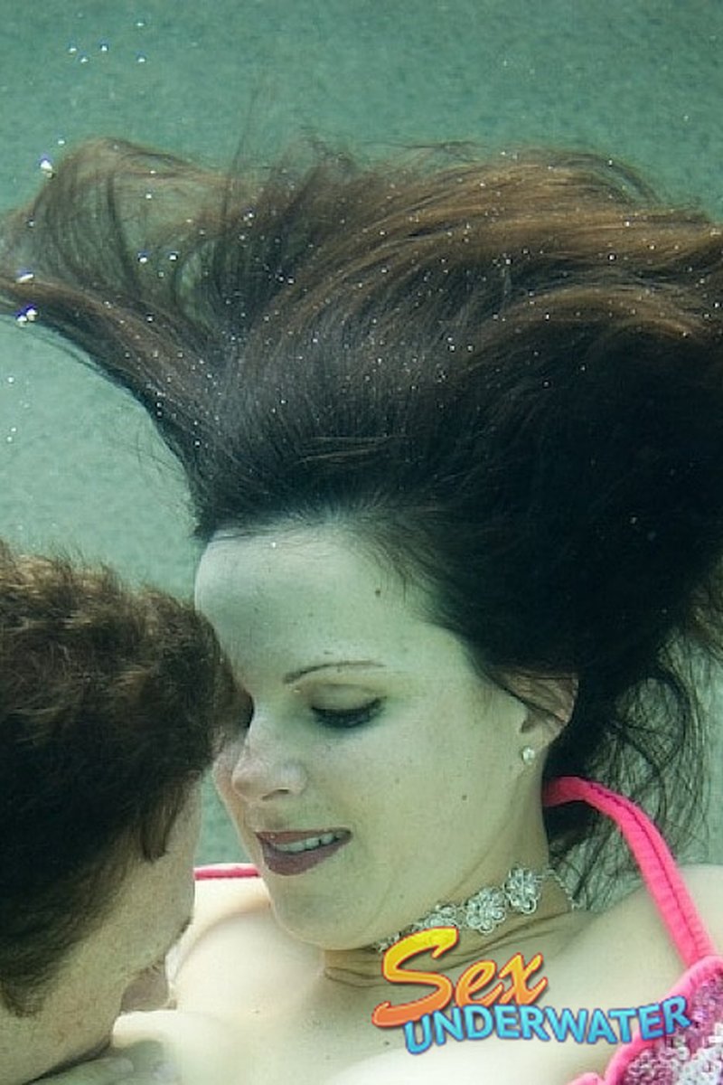 Passionate Quickie - Screenshot 1 of 4 - Water