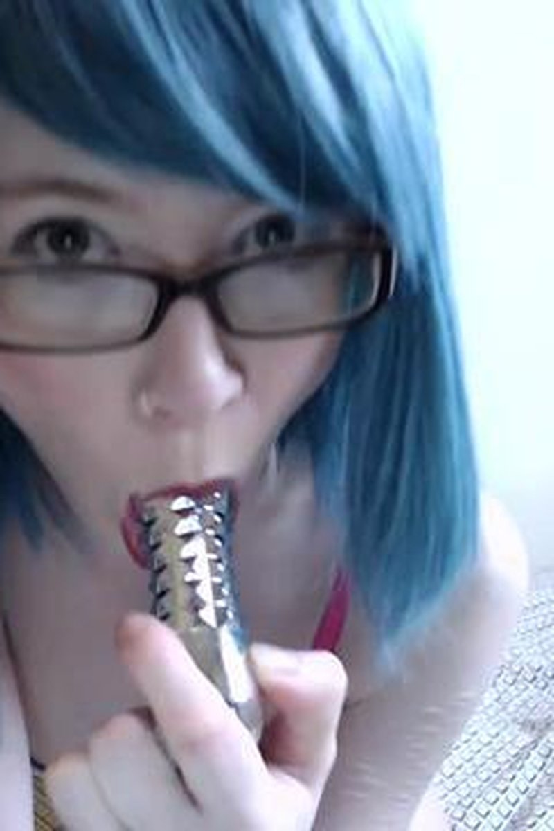 New Toy - Screenshot 1 of 4 - Colored Hair