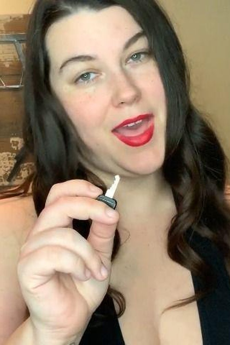 Key Holder - Screenshot 1 of 4 - Chastity Toys