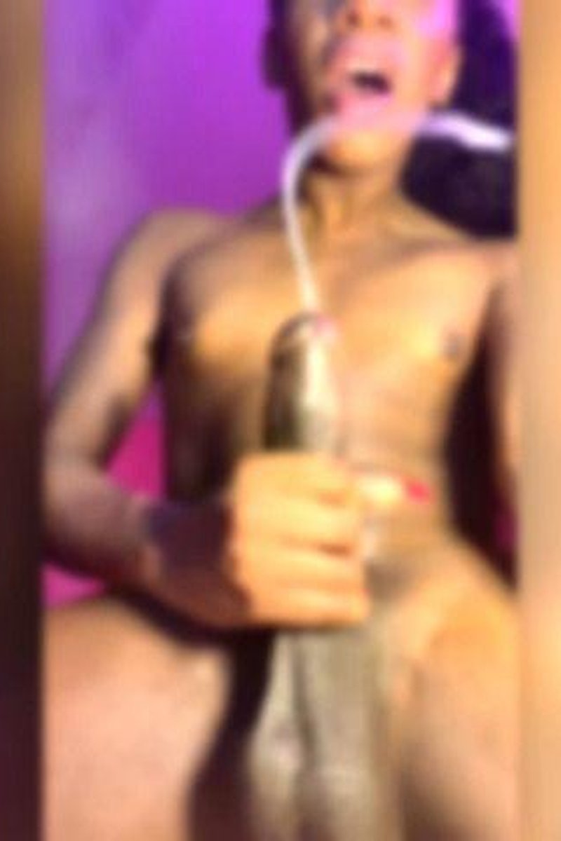 Double-Shot - Screenshot 1 of 4 - Cumshot