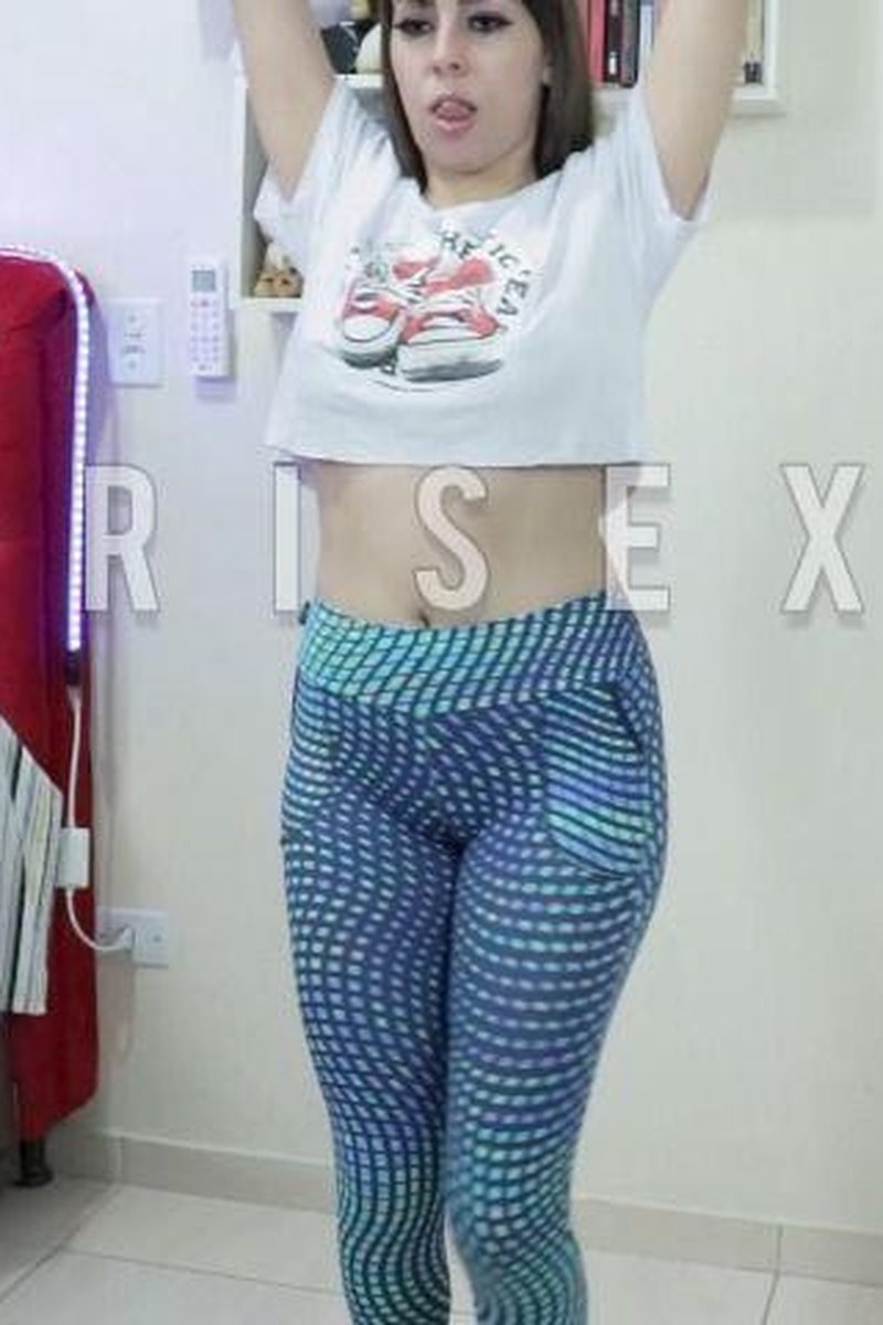 Just Working Out - Screenshot 1 of 4 - Babes
