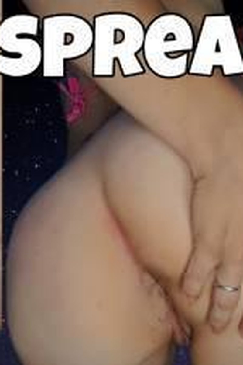Ass Spreading - Screenshot 1 of 4 - Ass Fetish