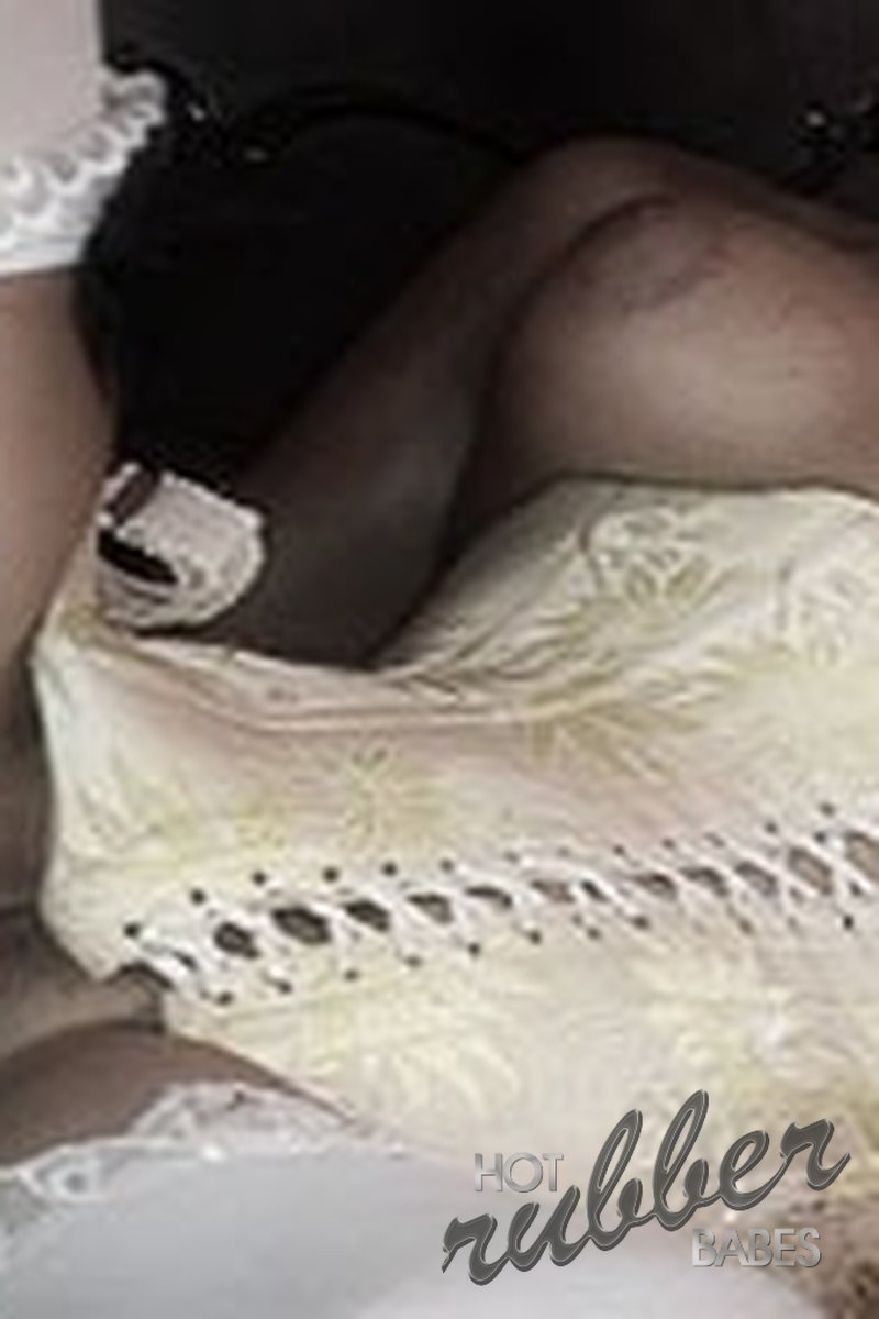 Transformation of Classy Whore - Screenshot 1 of 4
