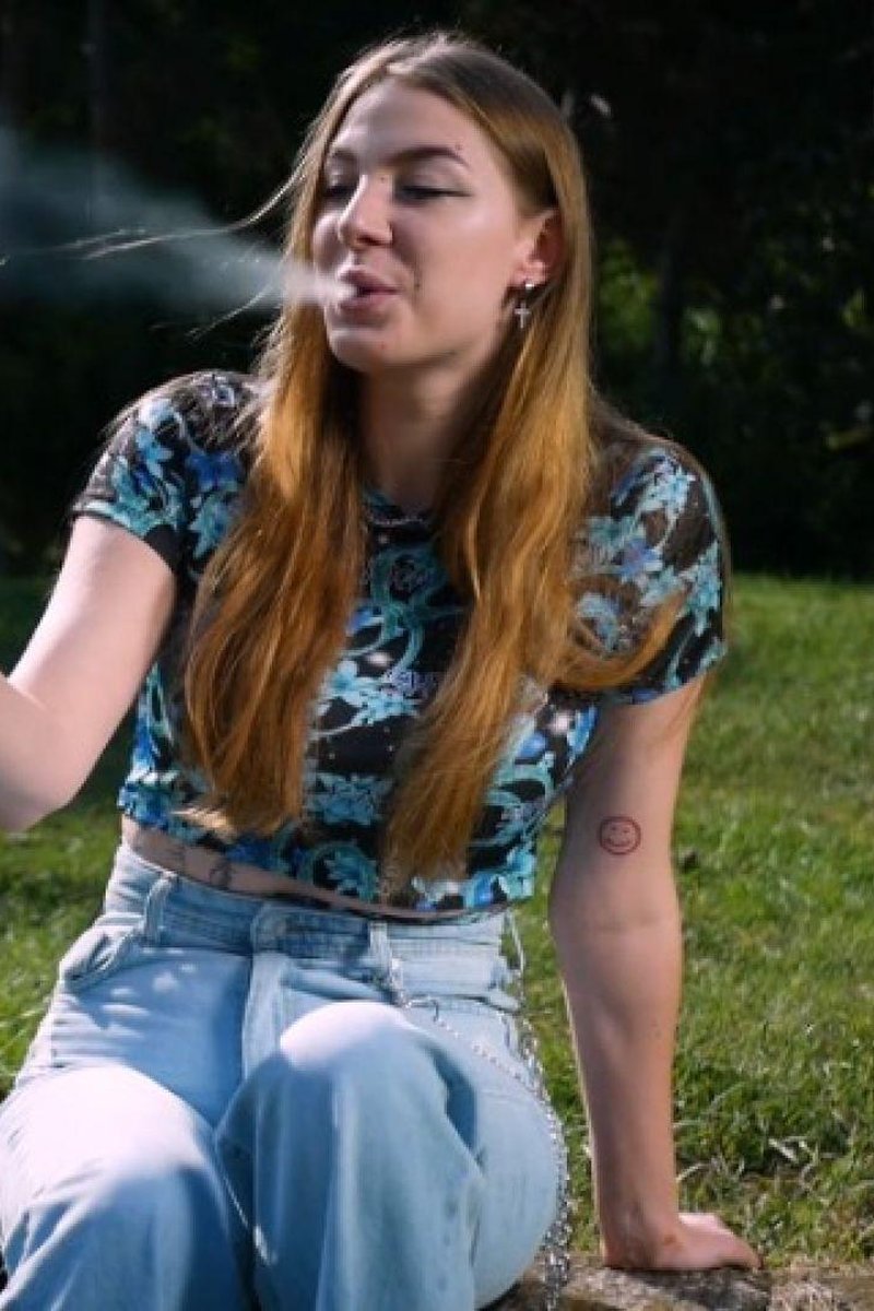 Sweet Russian Babe Smoking Cigarette At Park - Screenshot 1 of 4 - Amateur