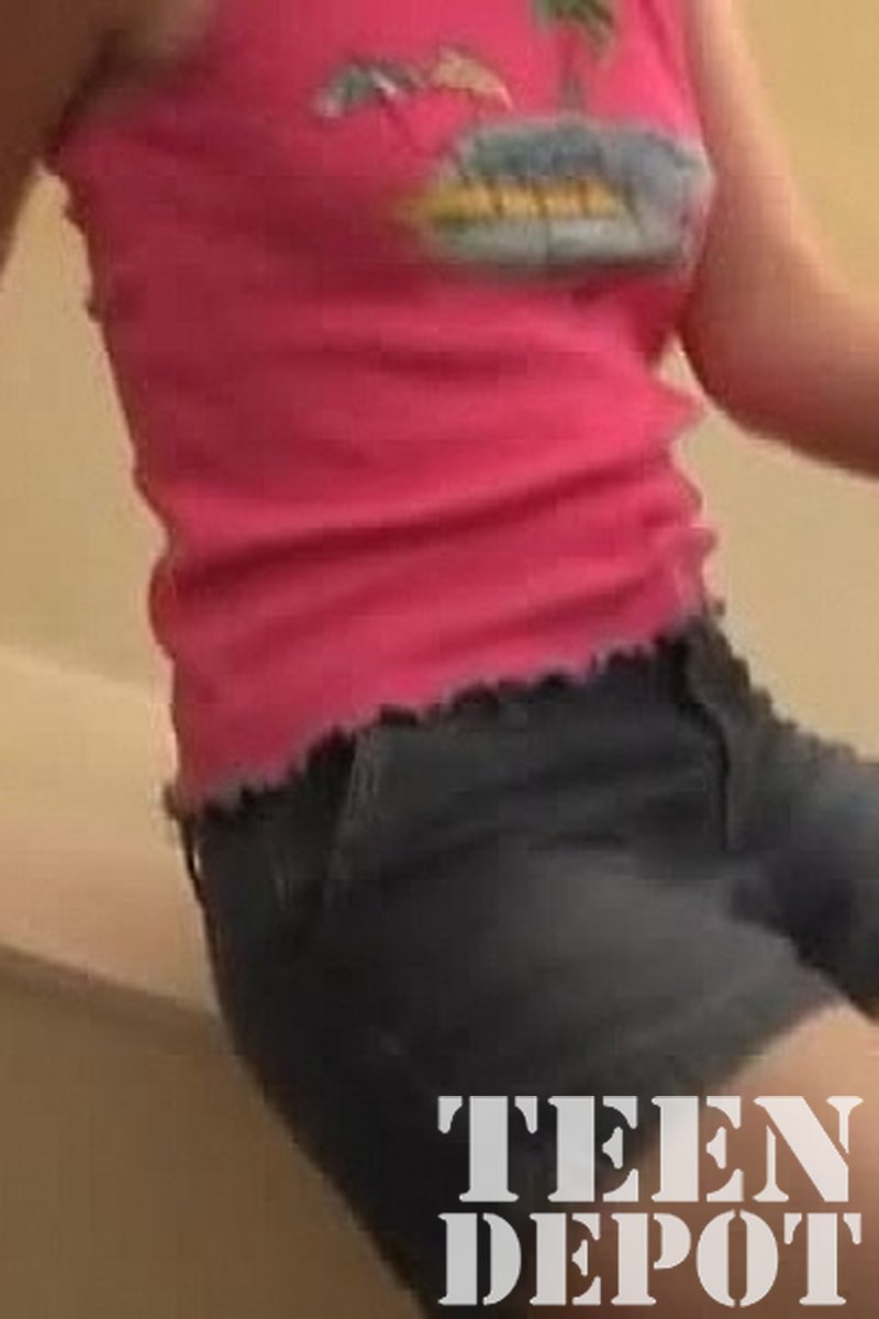 Kitty - Screenshot 1 of 4 - Teen (18-22)