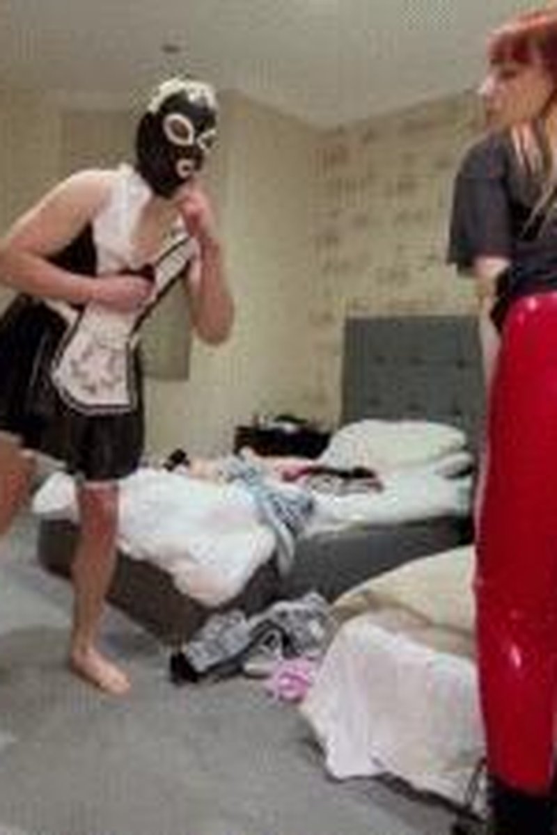 Sissy Session - Screenshot 1 of 4 - Blowjob