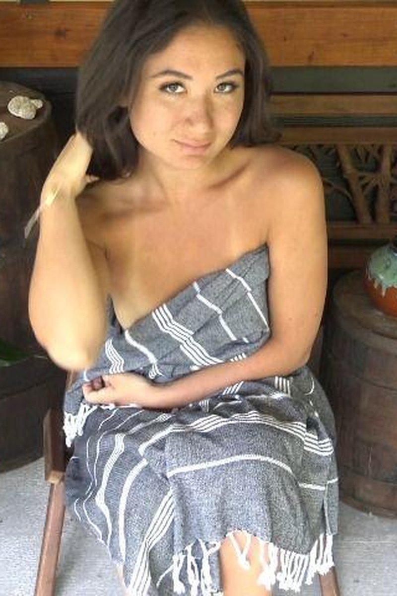 Tanlines & Moans - Screenshot 1 of 4 - Asian
