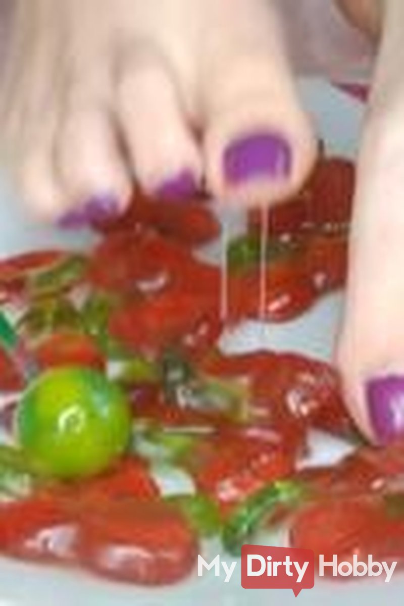 Sweet Juicy Feet - Countdown - Screenshot 1 of 4 - Mistress Rosalie