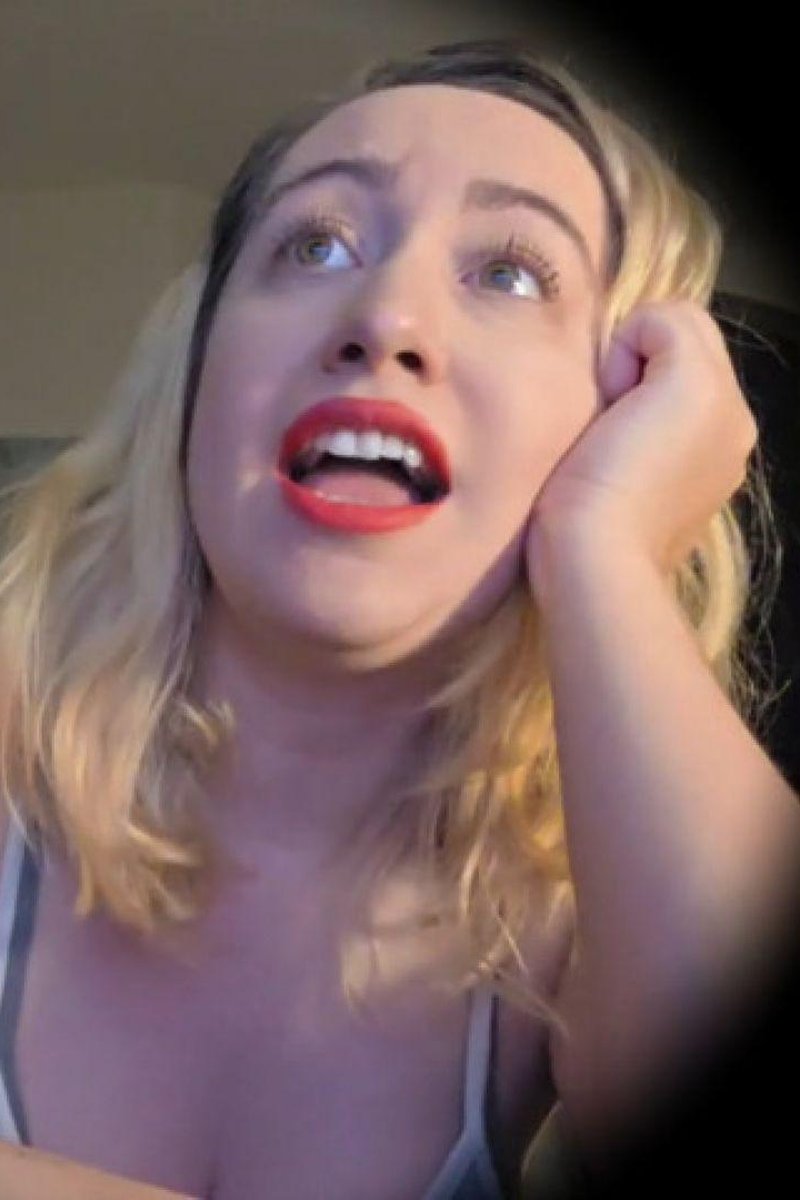 Singing "Lovefool" - Screenshot 1 of 4 - Karaoke