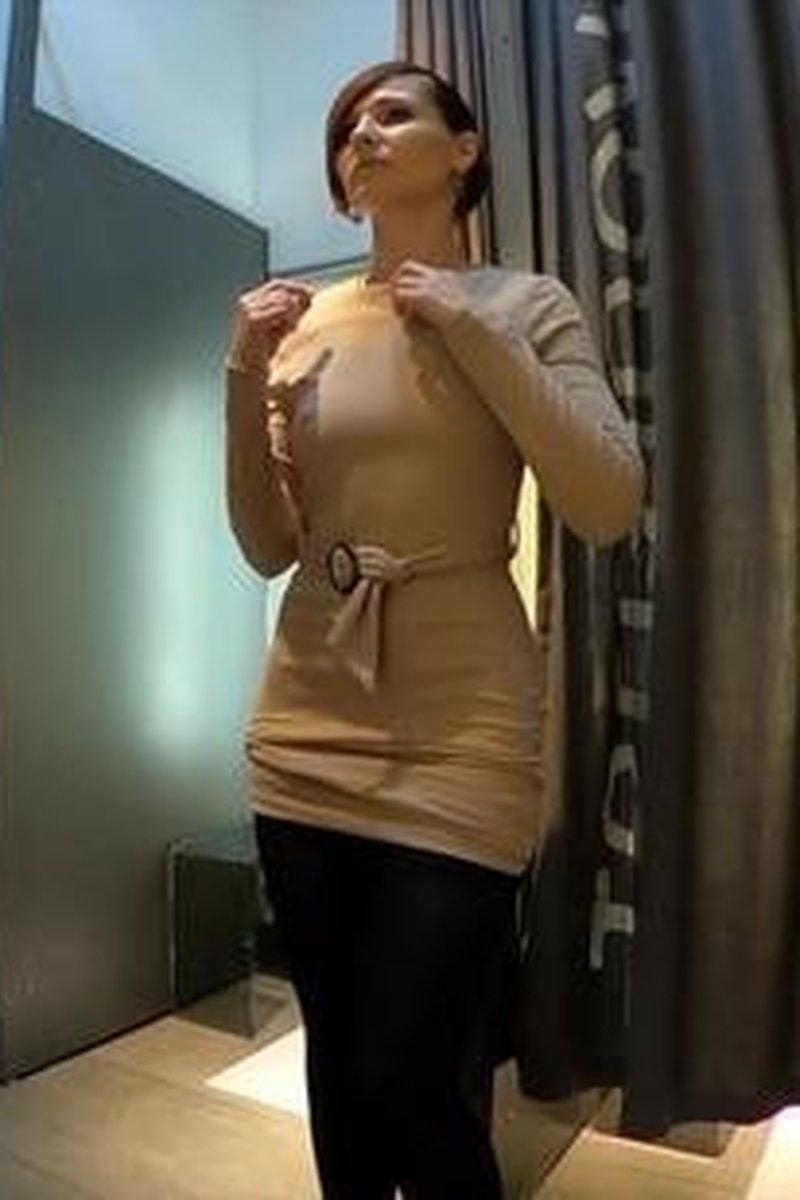 Standard View Version - Screenshot 1 of 4 - Jeny Smith