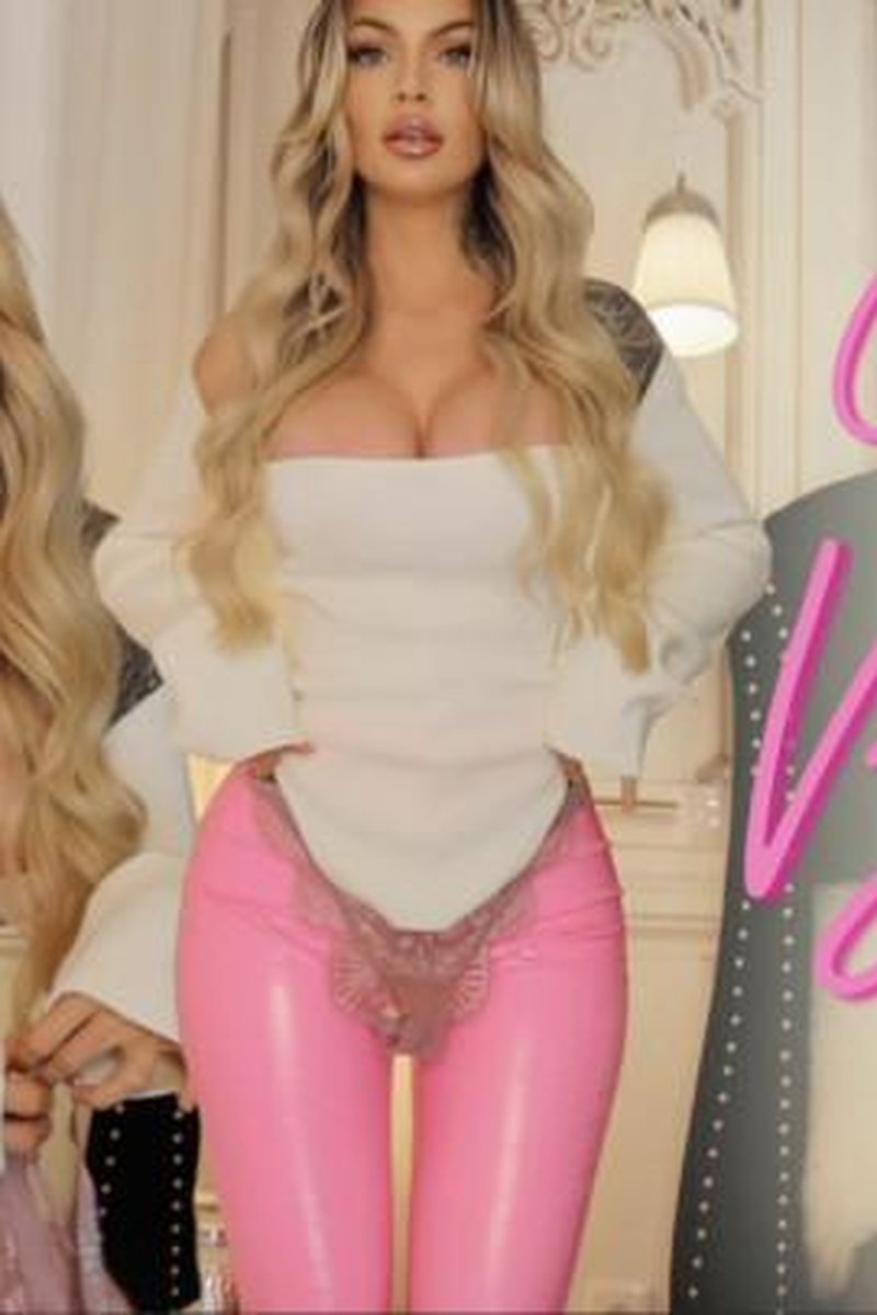 Sissy Boy - Screenshot 1 of 4 - Femdom