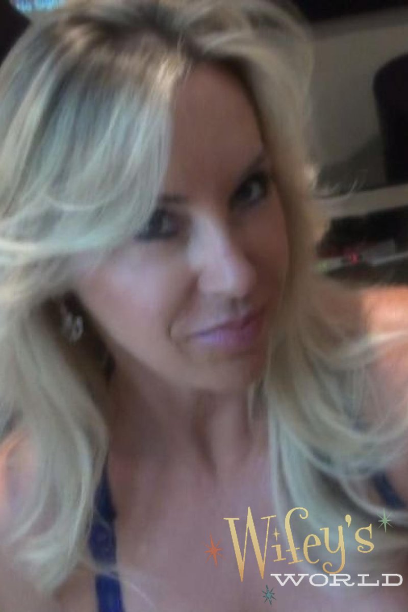 Blowball - Screenshot 1 of 4 - Blowjob