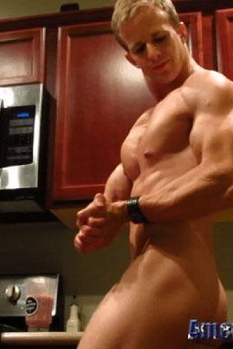 Protein Shake - Screenshot 1 of 4 - Blond Hair