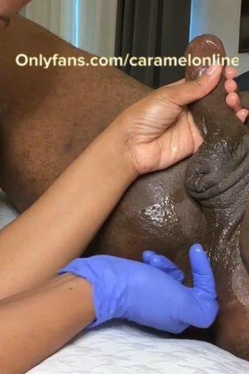 Prostate Massage - Screenshot 1 of 4 - Cumshot