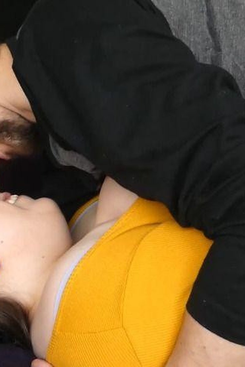 Make Out Session - Screenshot 1 of 4 - Amateur