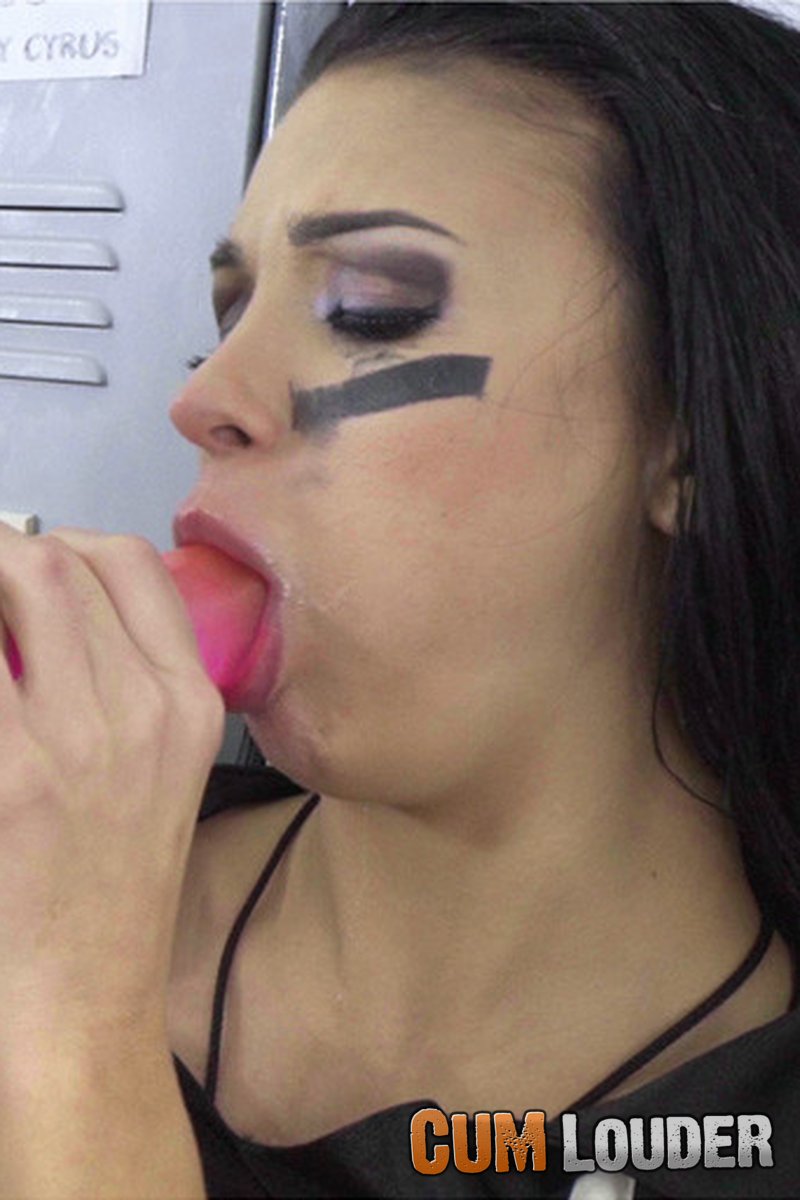 Super Boobs Halftime Sex - Screenshot 1 of 4 - Big Dick