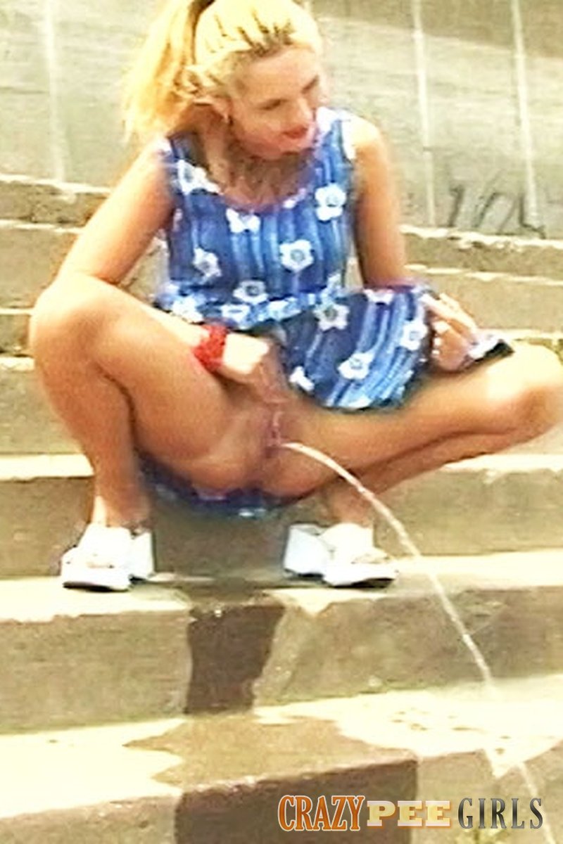 Wet Peeing - Screenshot 1 of 4