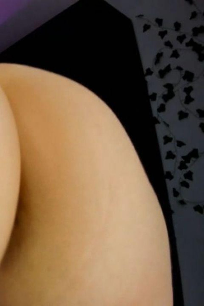 Bouncing On Your Dick - Screenshot 1 of 4 - Twerking