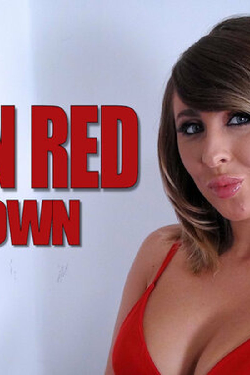 Mia Brown: Lady in Red - Screenshot 1 of 4 - Blowjob