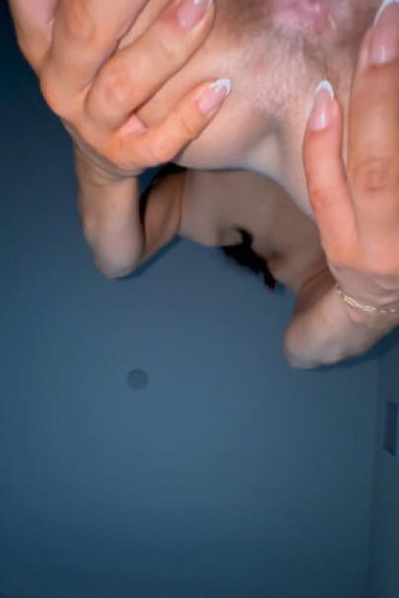 Farting Bundle - Screenshot 1 of 4 - Brown Hair