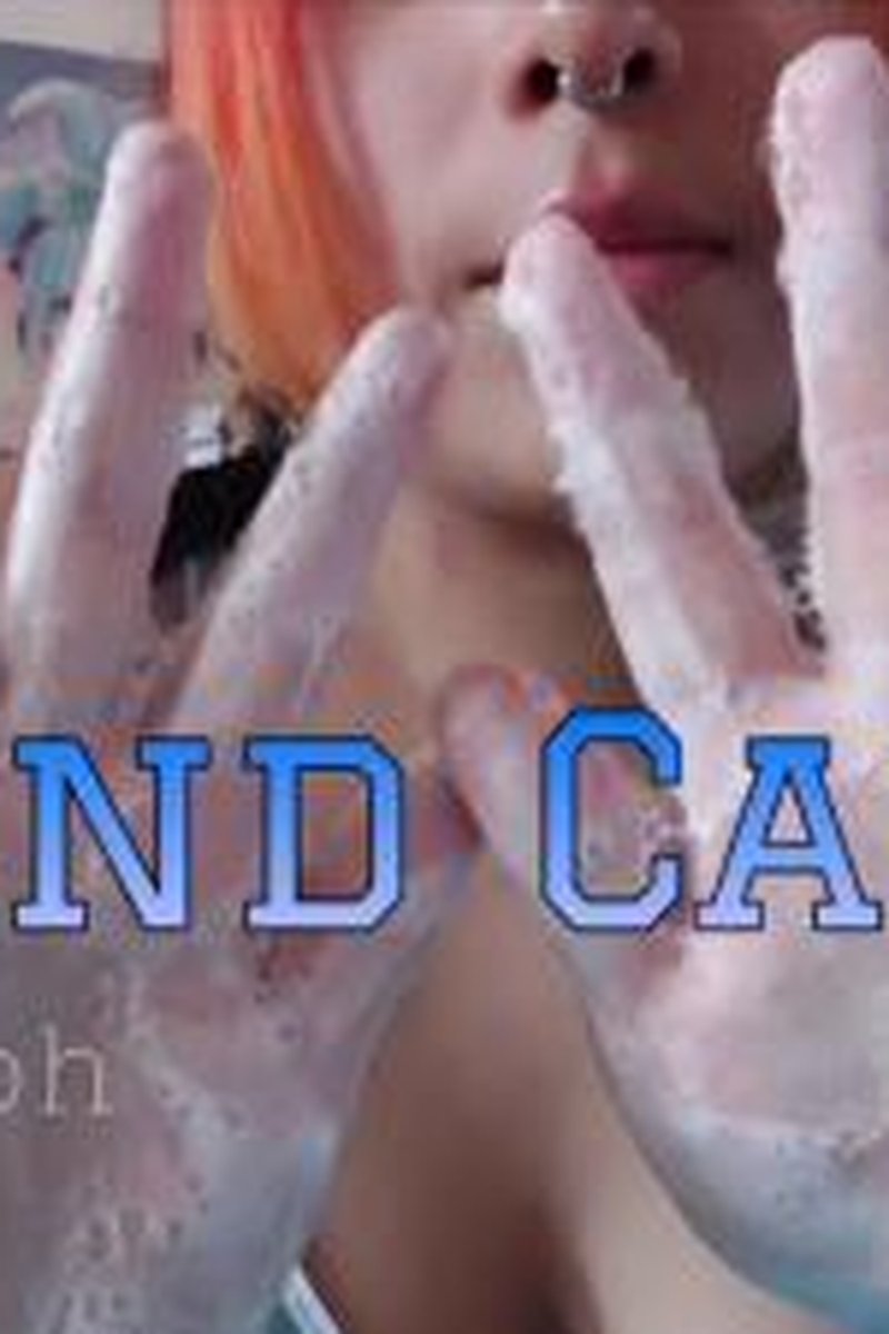 Hand Care - Screenshot 1 of 4 - Blowjob