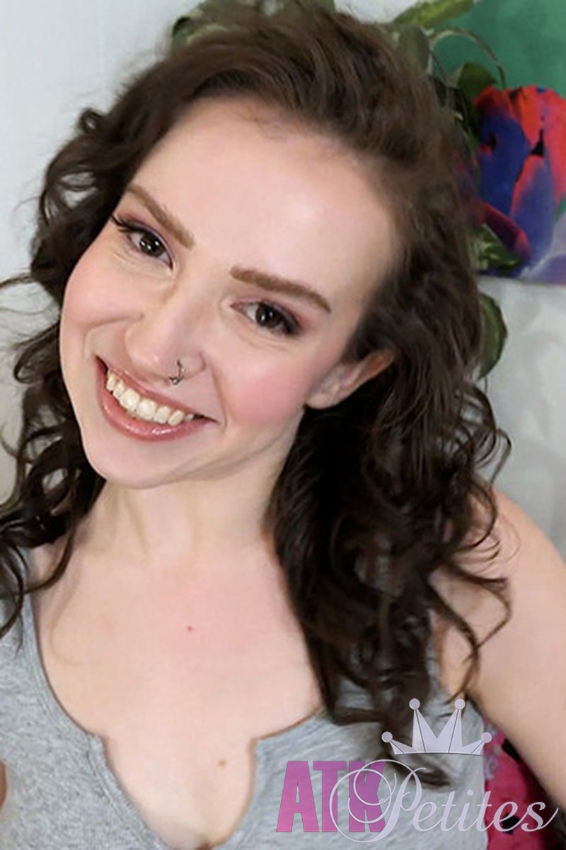 Hazel Paige Interview - Screenshot 1 of 4 - Brown Hair