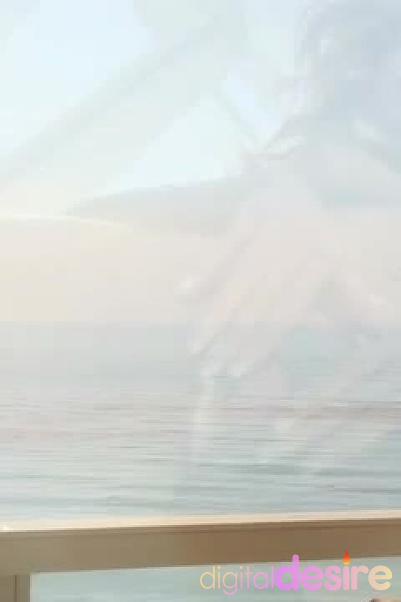 Florence Dolce - Screenshot 1 of 4 - Babes