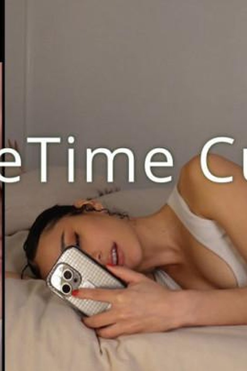 Facetime Cuckold - Screenshot 1 of 4 - Bitch