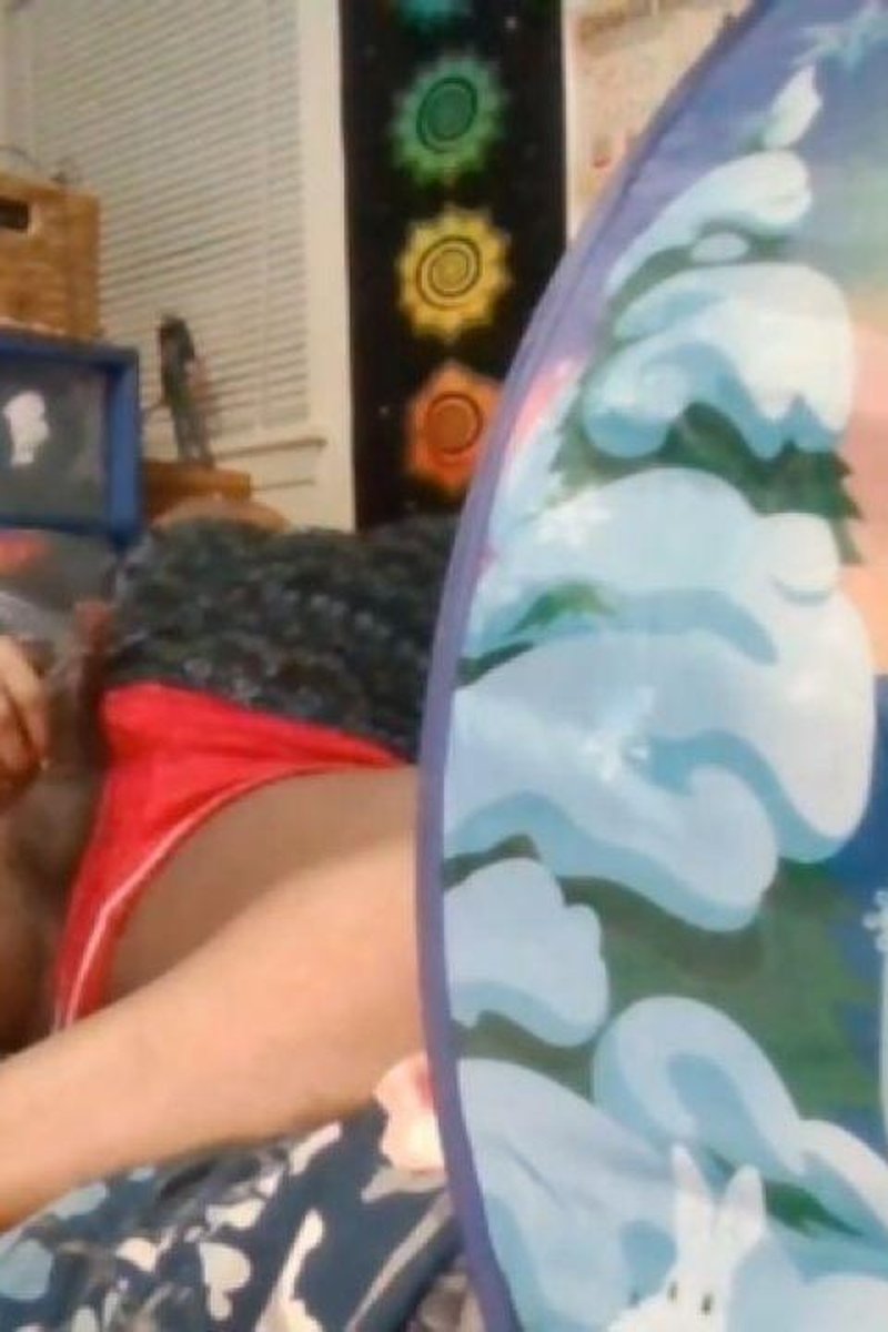 Nice Side Angle Bust - Screenshot 1 of 4 - Cumshot