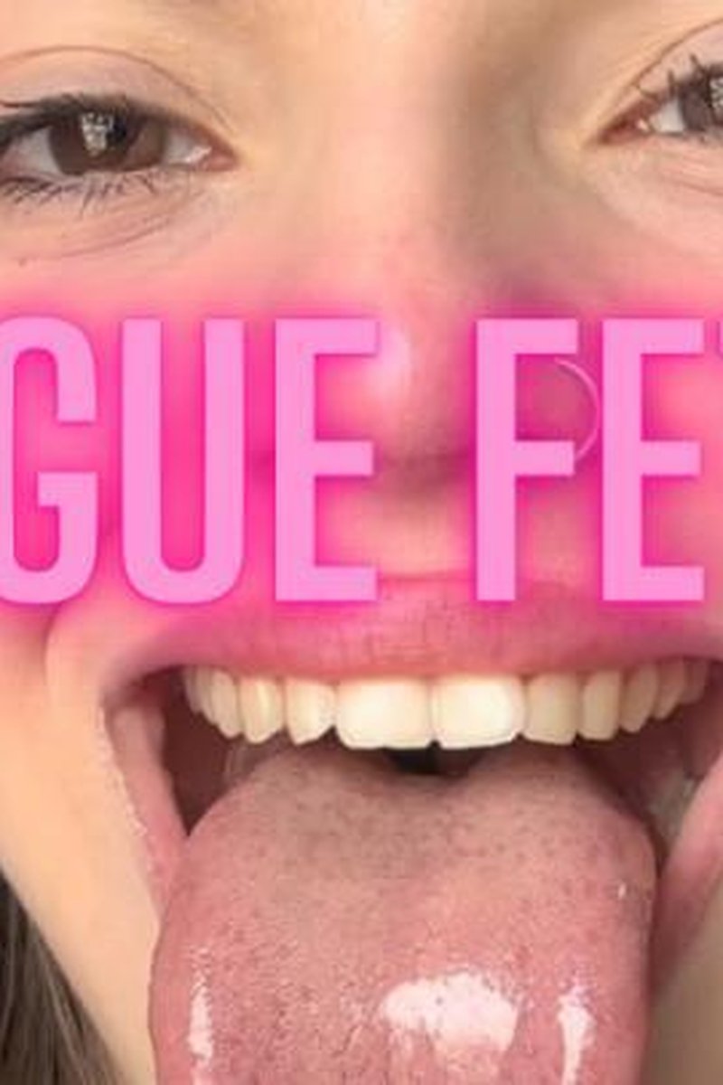 Only My Tongue In Natural Light - Screenshot 1 of 4 - Cumbegging