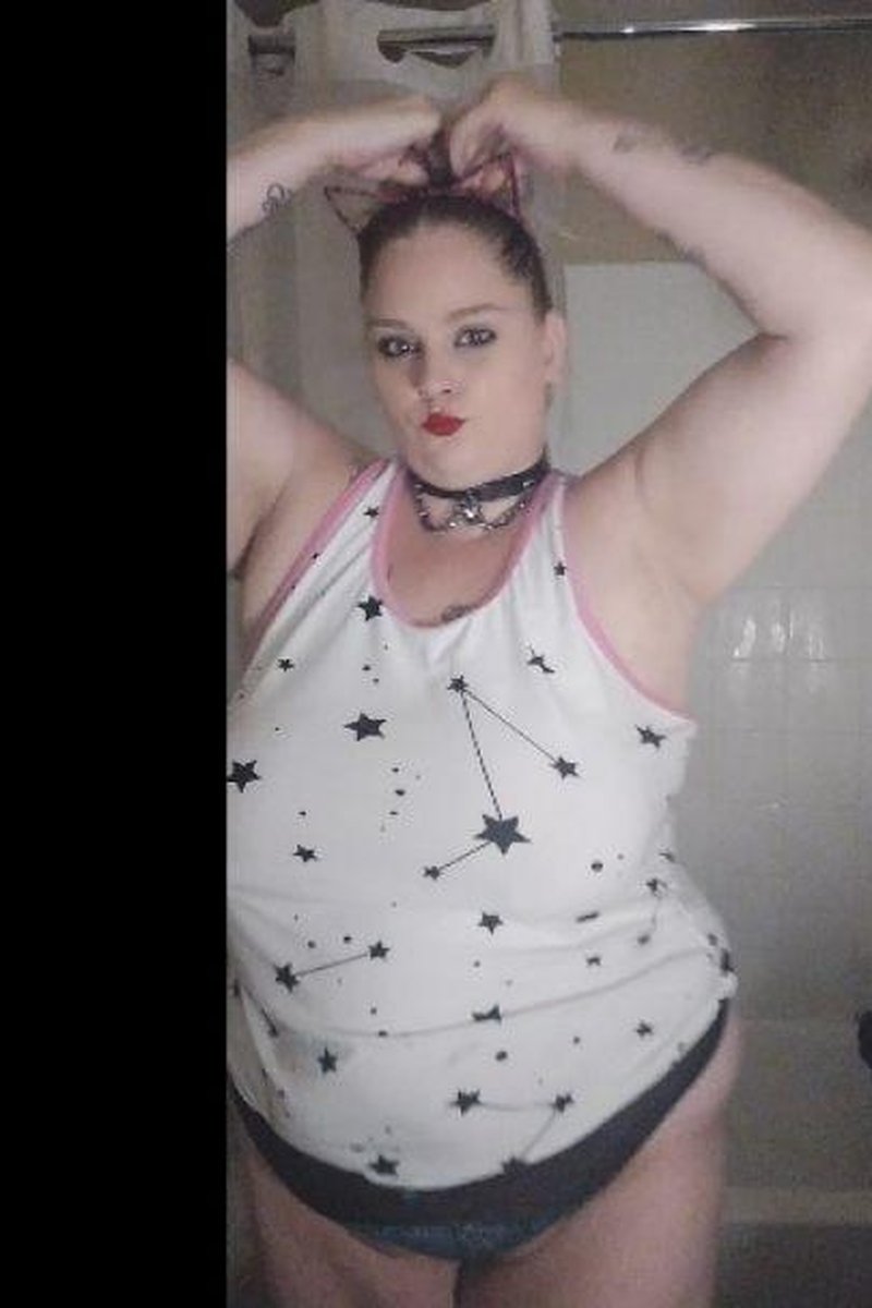 Naughty Kitty - Screenshot 1 of 4 - BBW