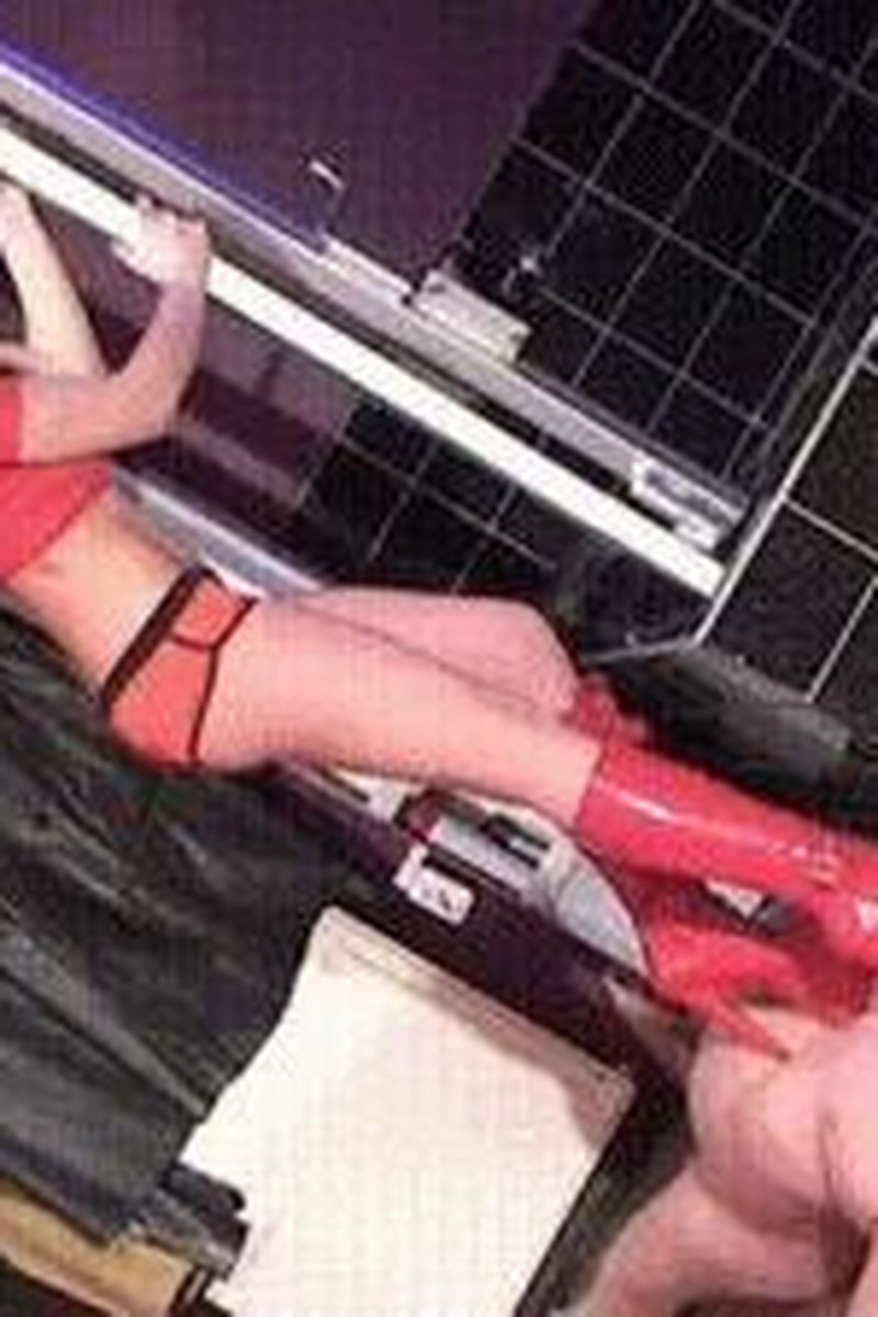 Stomped & Squeezed - Screenshot 1 of 4 - Boots