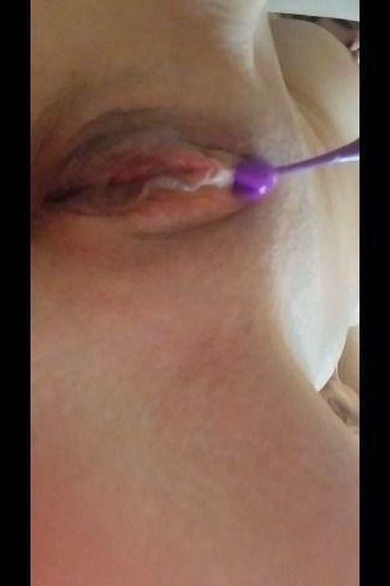Clit Vibrator - Screenshot 1 of 4 - Pussy Play