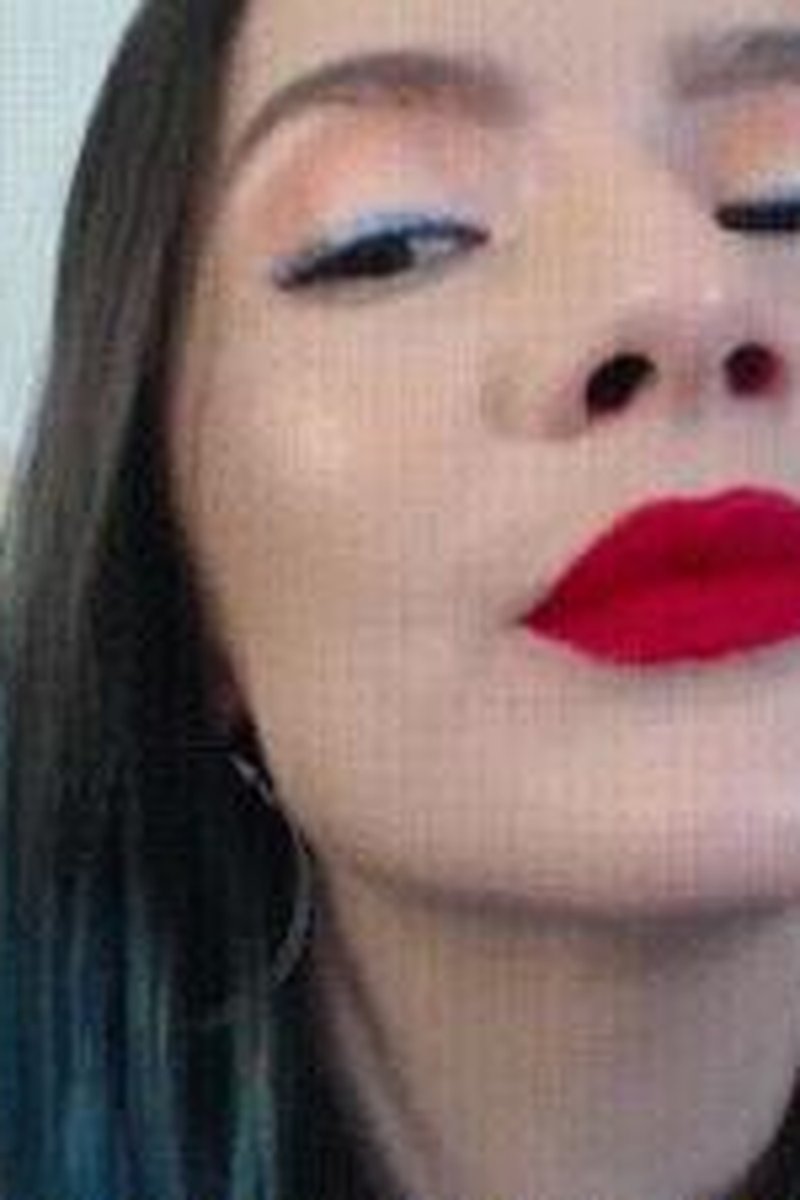 Lipstick Time - Screenshot 1 of 4 - Beautiful