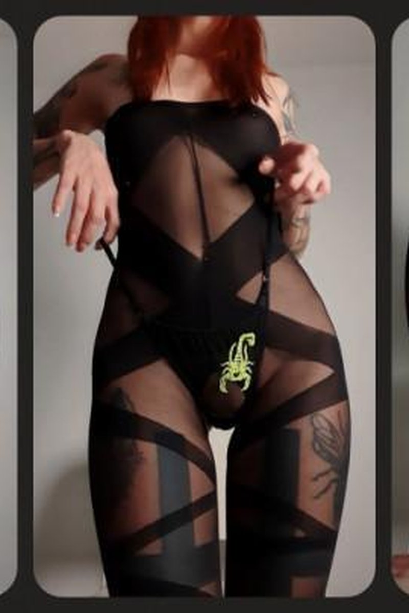 Nylon Suit - Screenshot 1 of 4 - Ass Fetish