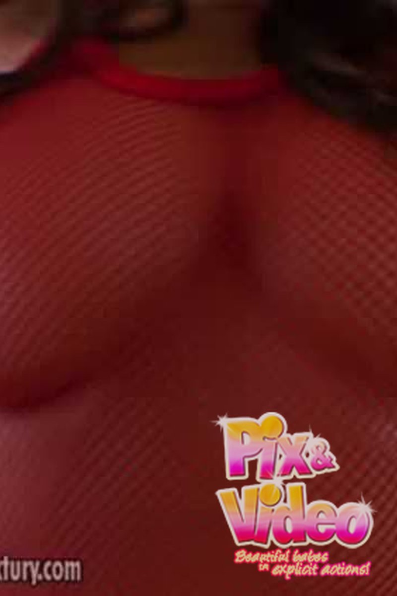Red Net - Screenshot 1 of 4 - Babes