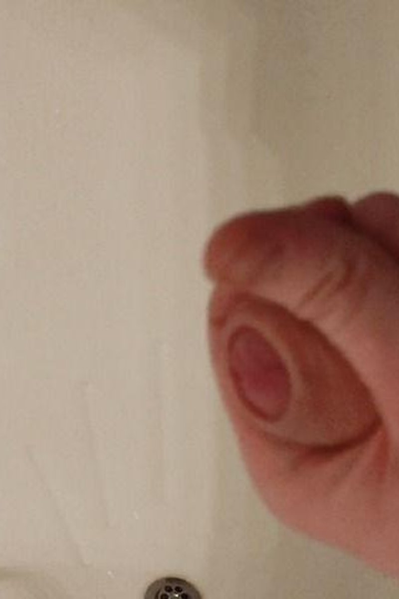 Too Keen - Screenshot 1 of 4 - Masturbation