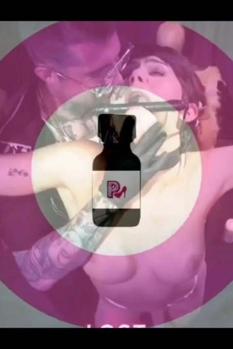 Obeying Sissy - Screenshot 1 of 4 - Obey
