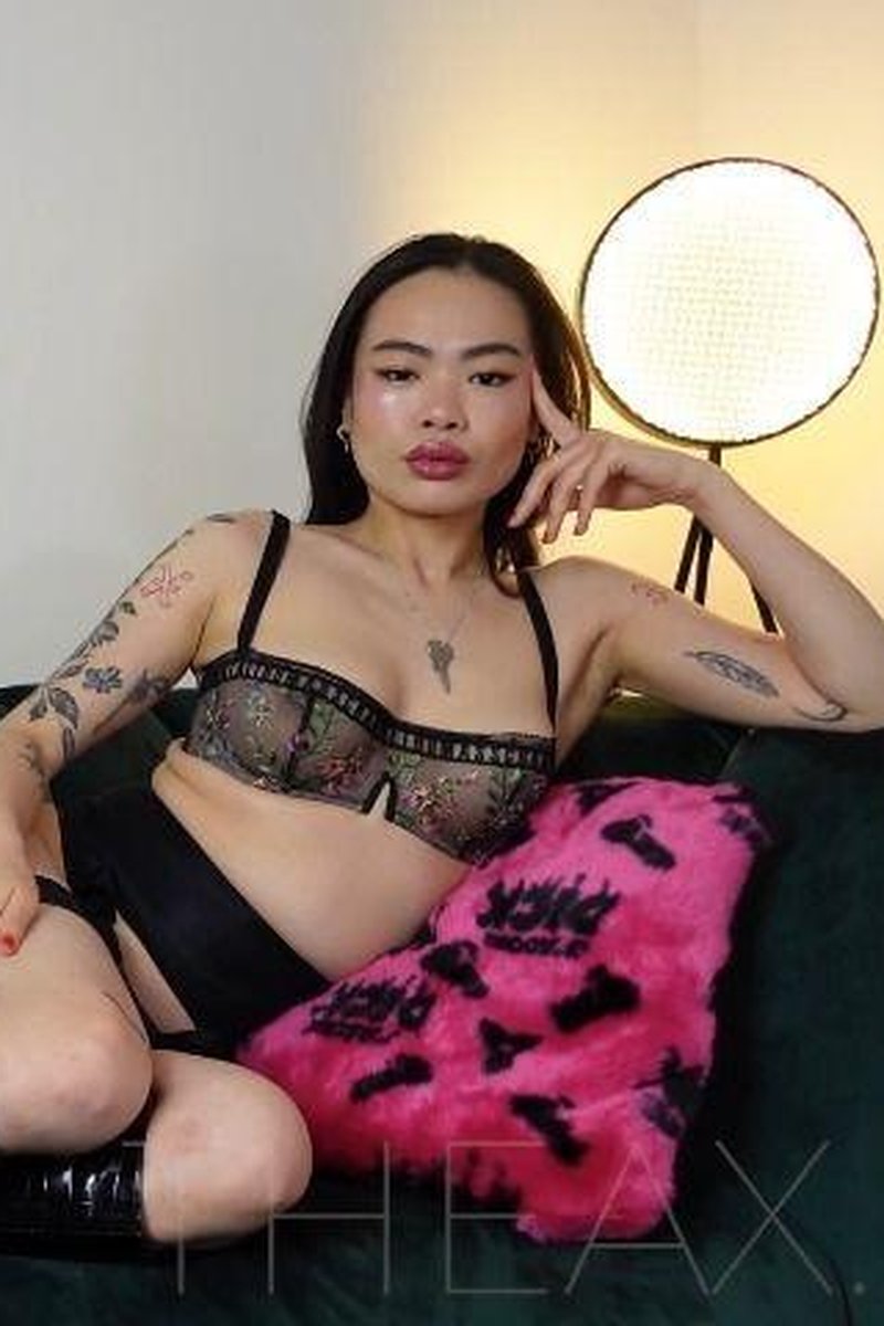Earn Your Orgasms - Screenshot 1 of 4 - Asian