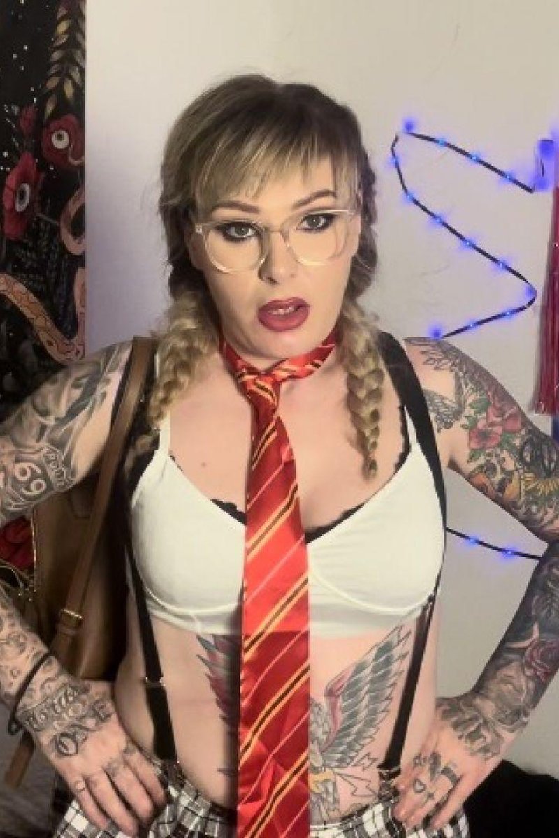 TP-manyvidsmeganluv69-stepsister-heard-you-have-a-big-cock