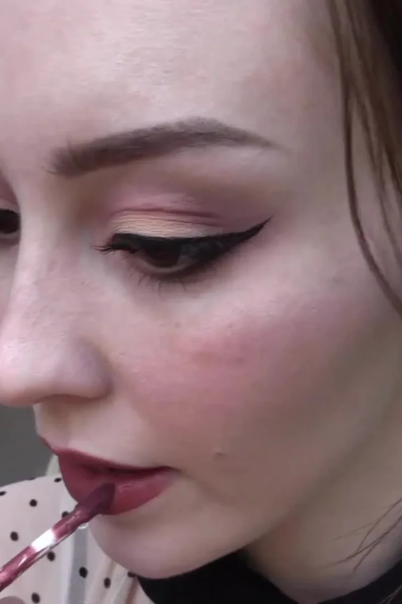 Transformation - Screenshot 1 of 4 - Brown Hair