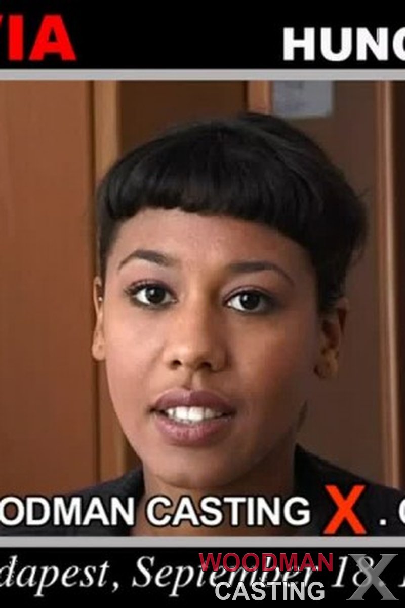 Sylvia Casting - Screenshot 1 of 4 - Black