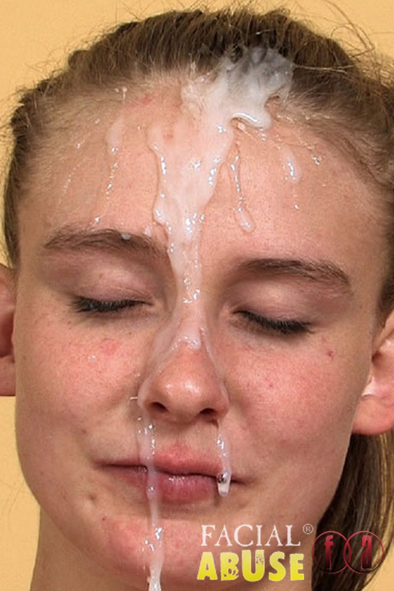 Kylie - Screenshot 1 of 4 - Blowjob
