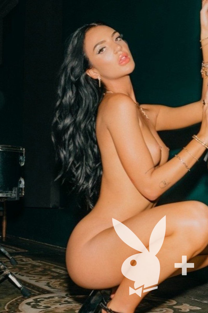 Hard Rock - Screenshot 1 of 4 - Bikini